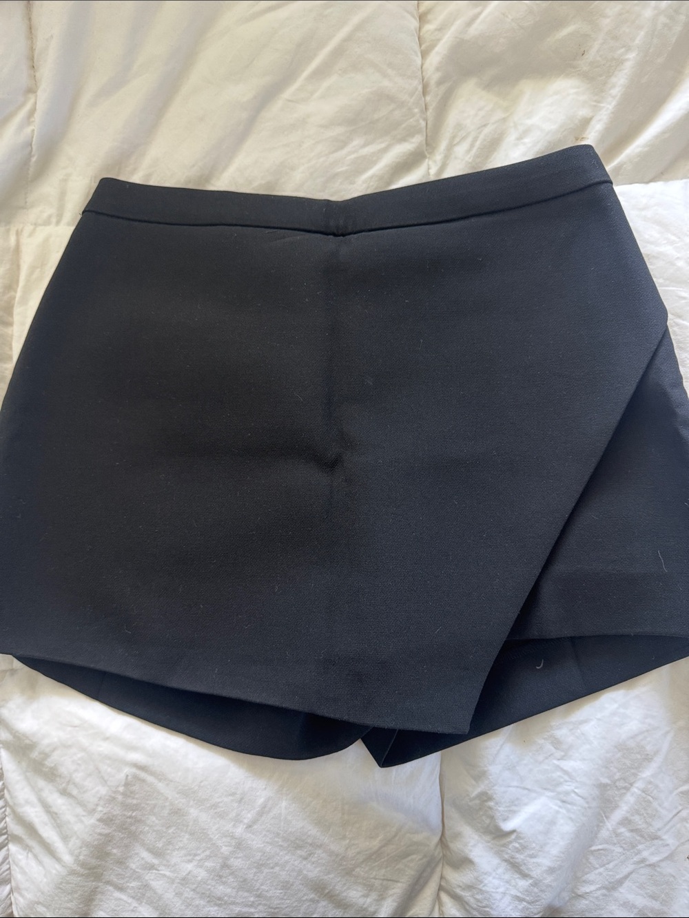 Asymmetrical skort